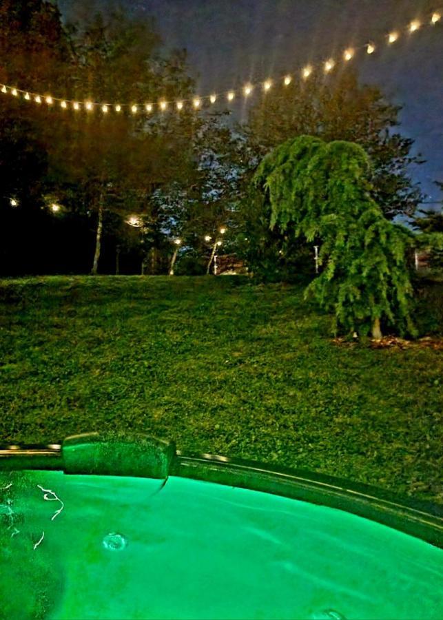 Kuca Za Odmor Malia Sa Spa Hot Tub Jacuzzijem - Nice And Cozy - Free Tickets To All City Attractions Ðurđevac 外观 照片