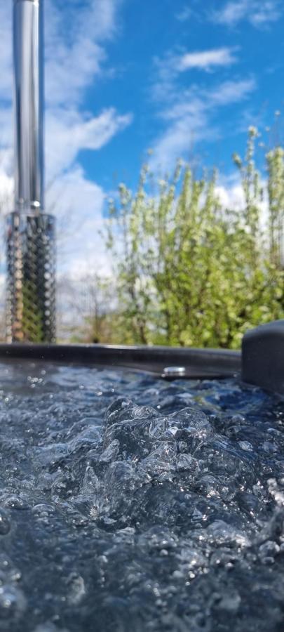 Kuca Za Odmor Malia Sa Spa Hot Tub Jacuzzijem - Nice And Cozy - Free Tickets To All City Attractions Ðurđevac 外观 照片
